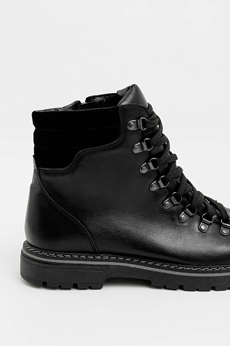 HIKERS BLACK 